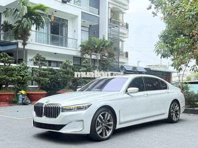 BMW 730Li Pure Excellence 2020