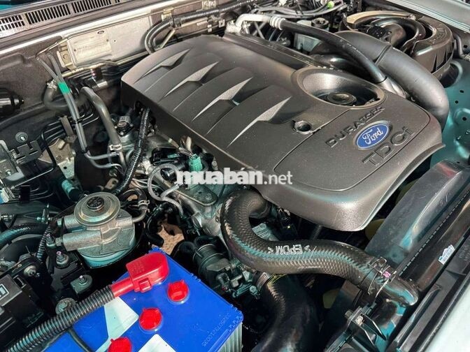 Ford Everest 2014 Số sàn Bạc