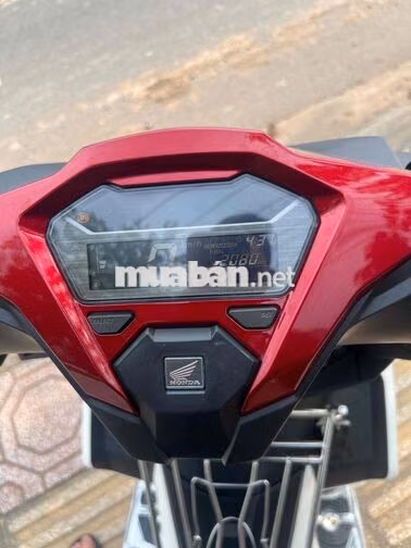 Honda AB 160 2026 Trắng đỏ 2000 km bán trả góp