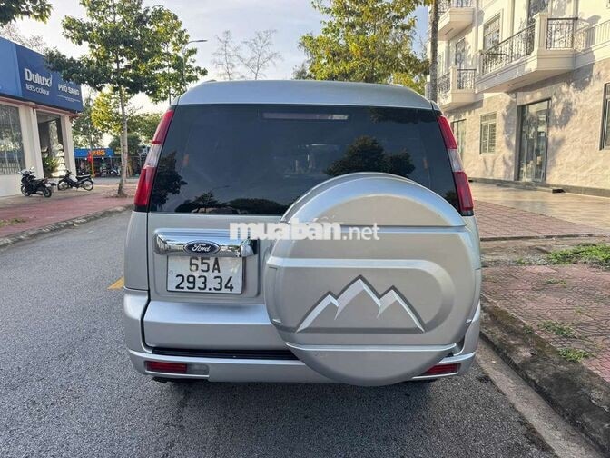 Ford Everest 2014 Số sàn Bạc