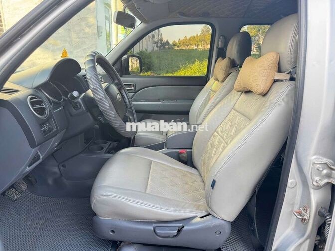 Ford Everest 2014 Số sàn Bạc