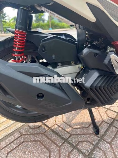 Honda AB 160 2026 Trắng đỏ 2000 km bán trả góp