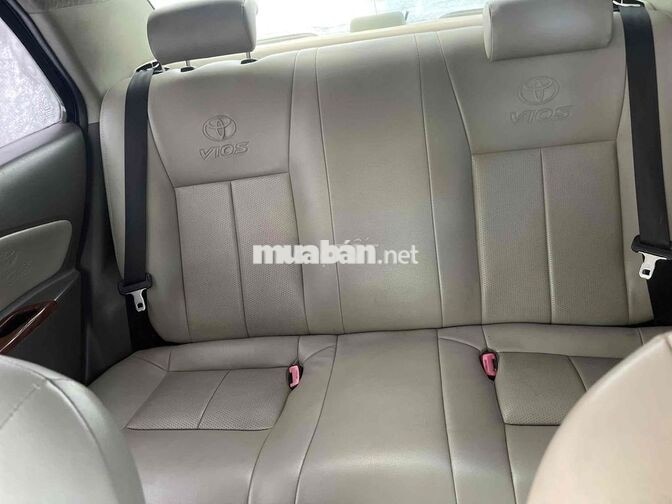 Toyota Vios 1.5 E Số sàn 10 vạn Đen