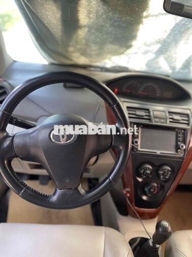 Toyota Vios 1.5 E Số sàn 10 vạn Đen