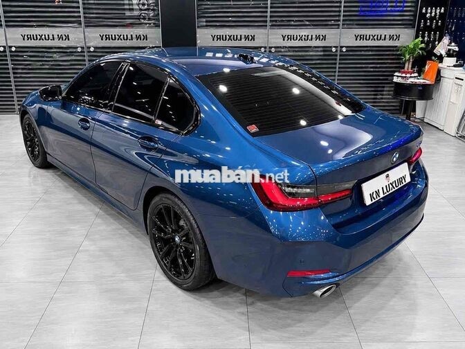 BMW 320i Sport Line Model 2024 Xanh 40.000km