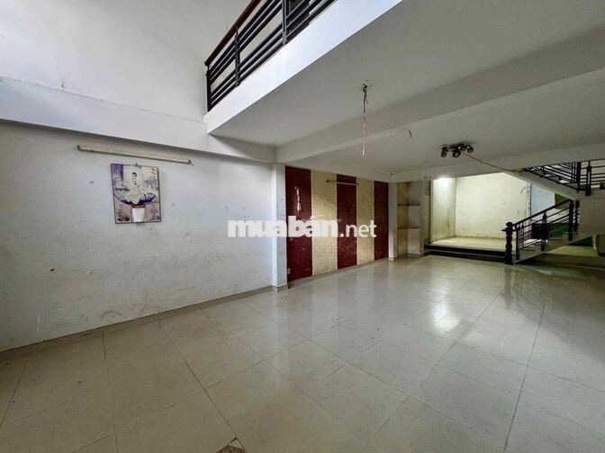 Bán nhà 5 tầng 120m2 ngay trung tâm Gò Vấp