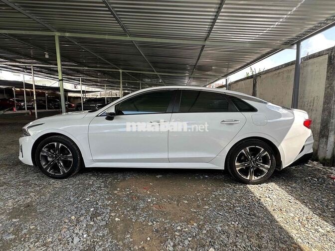 KIA K5 LUXURY 2022 lăn bánh 12/2023 được 34.000km