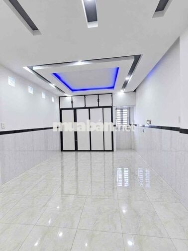 Cho Thuê Nhà DT 4x25m 1Trệt 2Lầu 5Pn 3Wc MT TL19 Ngay Chợ Cầu Đồng