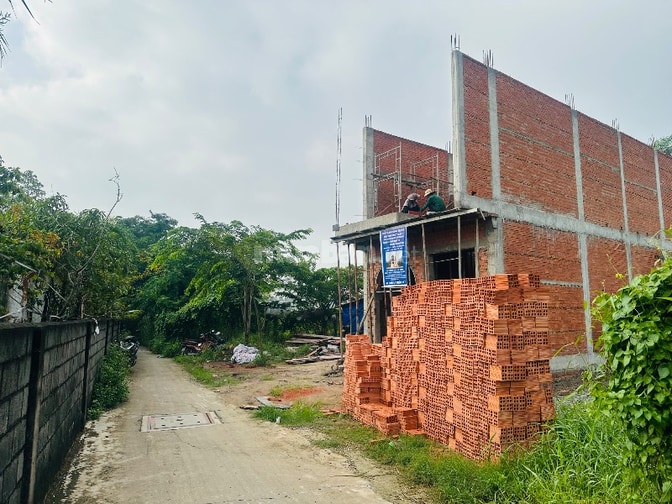 Cần bán lô đất 5x23m, thổ cư 104m2, đường TH30, HM
