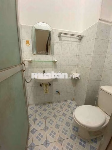 cho thuê nhà phố Vân Đồn 2 thoáng 30m2 x5T giá 8tiệu/1th 3 ngủ