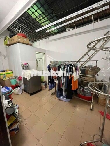 cần cho thuê nhà  gần chợ cây sộp dân cư An sương.DT 5 x22 1 trệt 2lầu