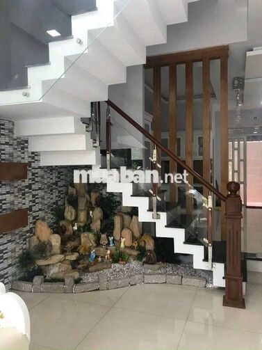 CHO THUÊ NHÀ ĐẸP GIÁ RẺ 5PN 4WC FUN NỘI THẤT 