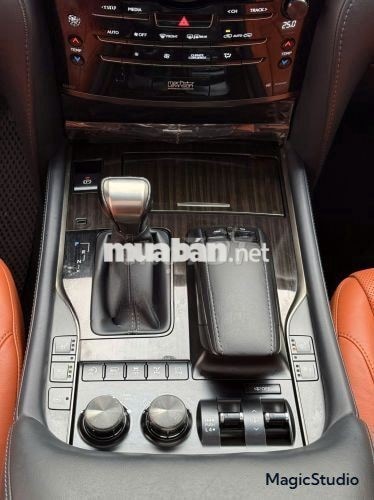 Xe Lexus LX 570 Super Sport 2021 - 6 Tỷ 980 Triệu