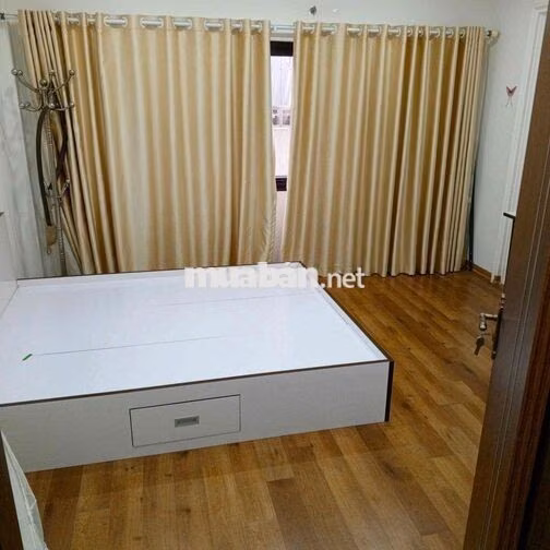 Cho thuê nhà Nguyên Căn Tư Đình, Bát Khối, gần cầu Trần Hưng Đạo
