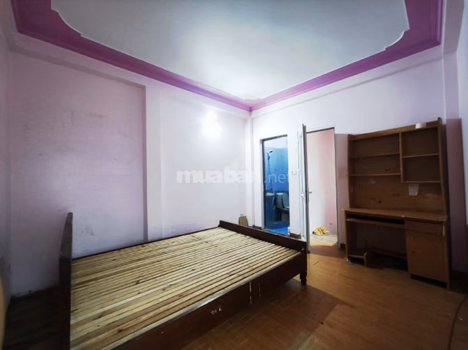Cho thuê nhà phố Núi Trúc, 3 ngủ, 8tr
