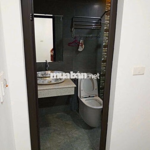 Cho thuê nhà Nguyên Căn Tư Đình, Bát Khối, gần cầu Trần Hưng Đạo