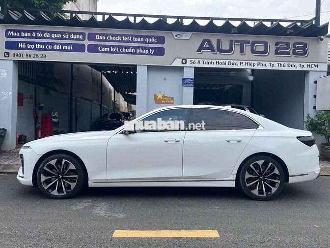 VinFast Lux A Premium 2022 - 12.000 km