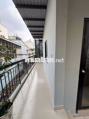 CHO THUÊ NHÀ CĂN GÓC 2 MẶT TIỀN PHẠM VĂN HAI Ô TÔ ĐẬU TRONG NHÀ