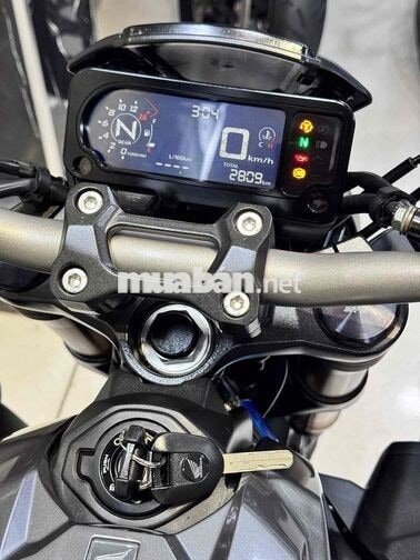 Honda CB650R 2023 Xám 2.800 km