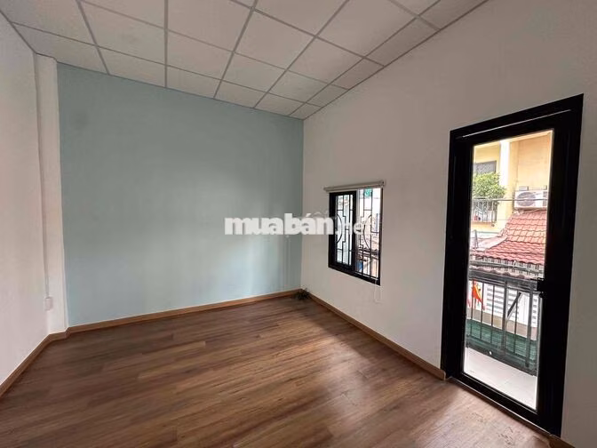 CHO THUÊ NHÀ CĂN GÓC 2 MẶT TIỀN PHẠM VĂN HAI Ô TÔ ĐẬU TRONG NHÀ