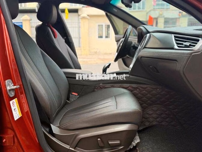 Vinfast LuxA2.0 Turbo 2021 Base Đỏ