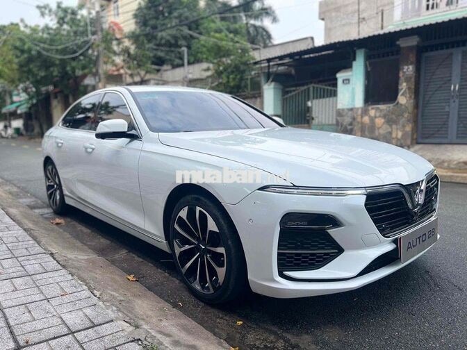 VinFast Lux A Premium 2022 - 12.000 km