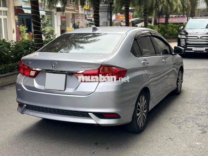 City TOP 2018 bạc, Khách bán xe xăng đổi xe điện