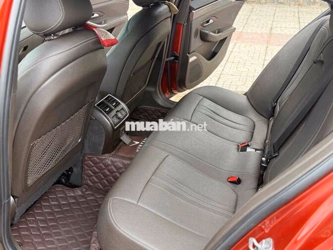 Vinfast LuxA2.0 Turbo 2021 Base Đỏ