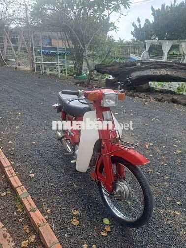 Honda Cub 70 Đỏ Cổ điển