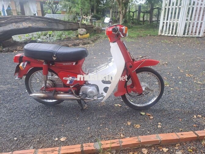 Honda Cub 70 Đỏ Cổ điển