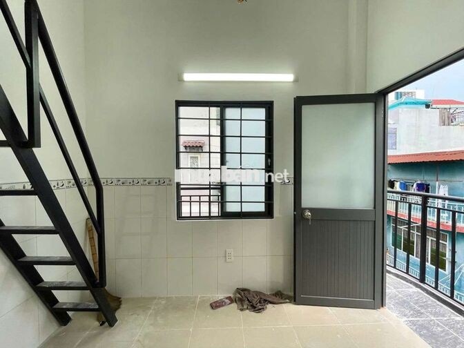 CHÍNH CHỦ  Duplex Ban Công tại Tân Hương, Đh Công Thương vs Văn Hiến 