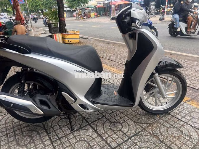Honda SH Bạc 12956 km
