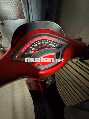 Piaggio Vespa Sprint 125 ABS 2022 Đỏ 2255 km