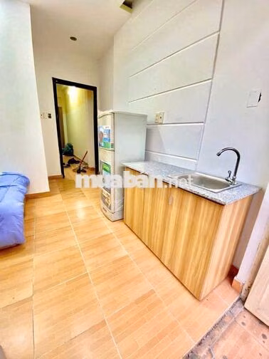 HOT! PHÒNG BAN CÔNG GẦN SÂN BAY – GIÁ HỢP LÝ