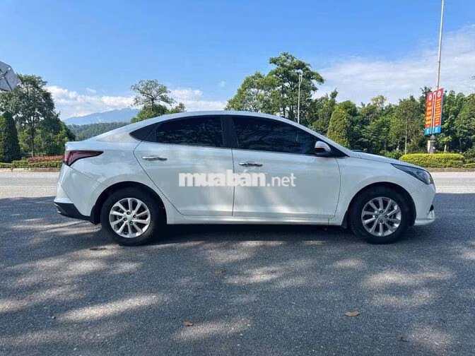 Hyundai Accent 2022 Số tự động Trắng