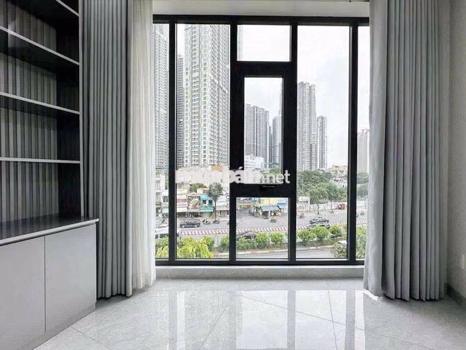 Căn Hộ Studio Cửa Sổ Trời 40m2 - Ngay Âu Cơ