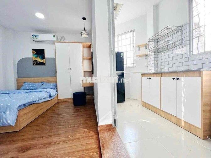 Trống sẵn phòng Full NT-CỬA SỔ TRỜI-Tách bếp-Trung tâm Bay