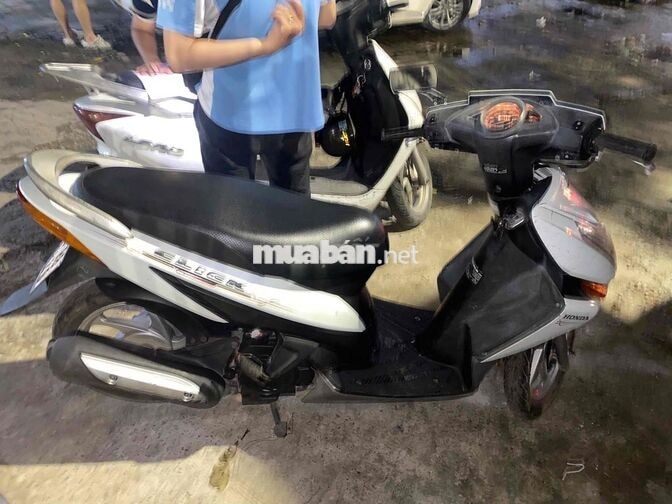 Honda Click Trắng đời chót 6 nan chính chủ 4,8tr