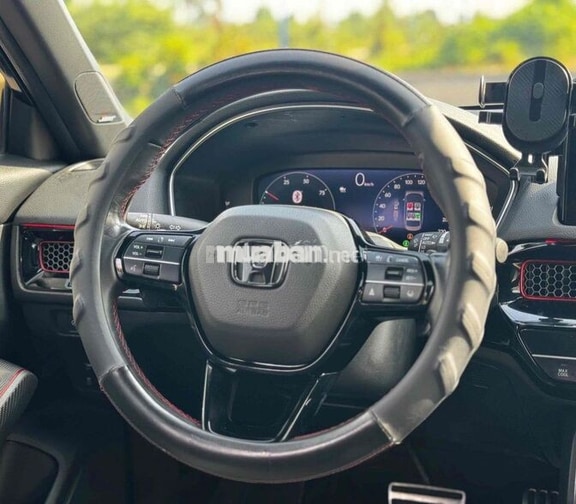 Honda Civic 2.0 HEV Hybrid 2024 Đen 5 vạn km