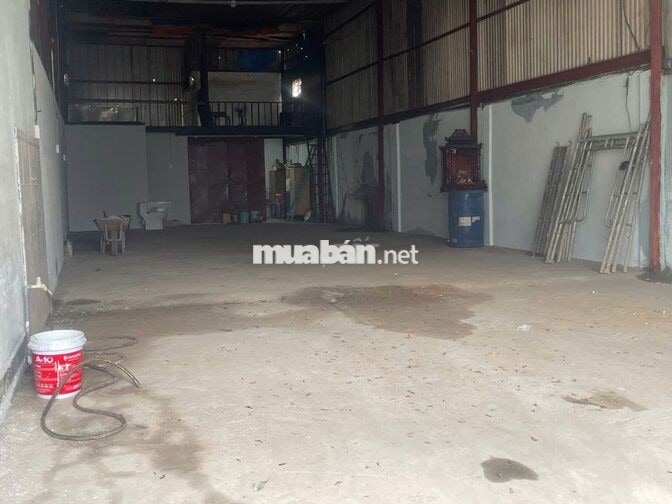 Cho thuê Mặt bằng Gần 550, 200m2, giá 8tr