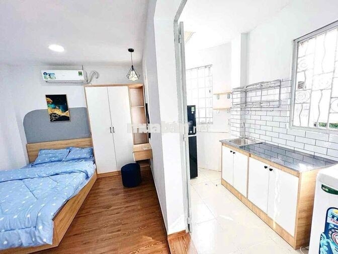 Trống sẵn phòng Full NT-CỬA SỔ TRỜI-Tách bếp-Trung tâm Bay