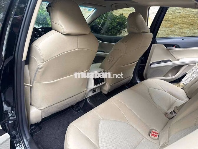 Toyota Camry HEV Hybrid 2024 Đen Hybrid 25.000 km