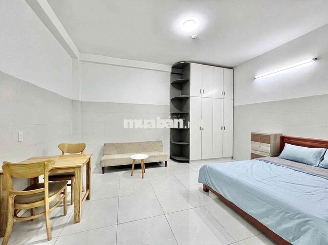 STUDIO FULL NỘI THẤT, CỬA SỔ - THANG MÁY, SÁT CẦU NGUYỄN VĂN CỪ