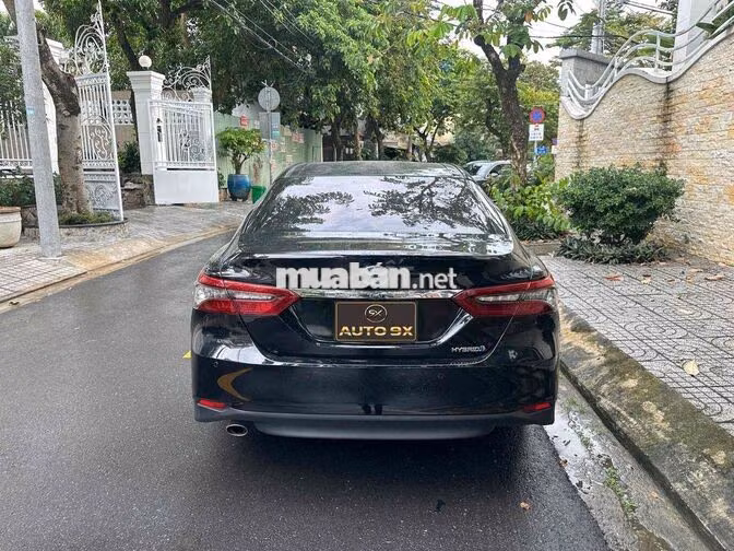 Toyota Camry HEV Hybrid 2024 Đen Hybrid 25.000 km