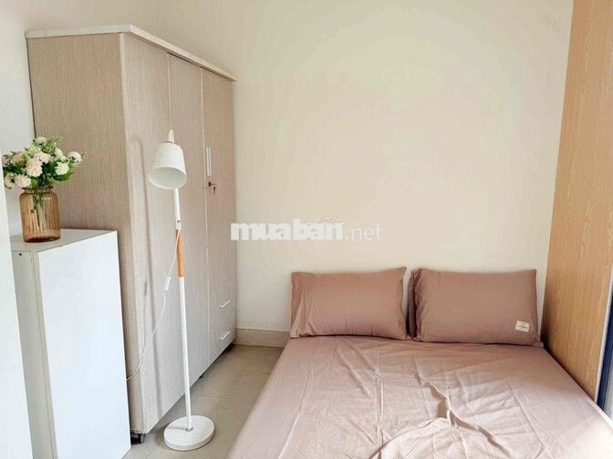 CĂN HỘ VUÝP 2PN TRẦN HƯNG ĐẠO Q5, BAN CÔNG TÁCH BẾP, CUỐI THÁNG 9TRỐNG