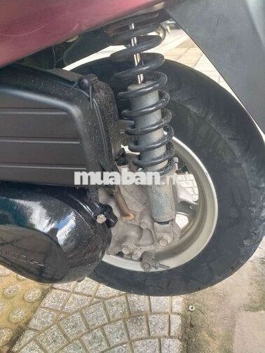 Honda Lead 2012 màu Đỏ