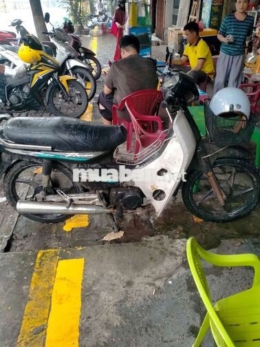 Honda Dream lùn Trắng đen
