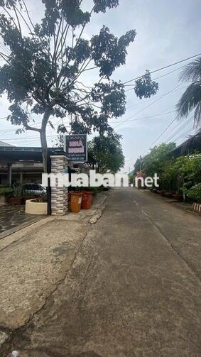 Bán nhà đất 2 mặt tiền đường bêtông, có dòng tiền cho thuê 60tr/tháng
