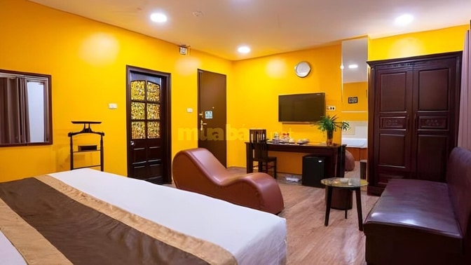 Cho thuê khách sạn mặt phố Bùi Thị Xuân, 23 phòng