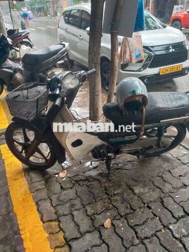 Honda Dream lùn Trắng đen